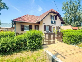 Holiday Home Iris by Interhome, Balatonmariafürdö